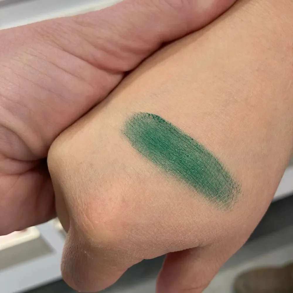 MAC Cosmetics vivid hunter